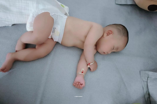 浚县9个月宝宝可以吃盐吗